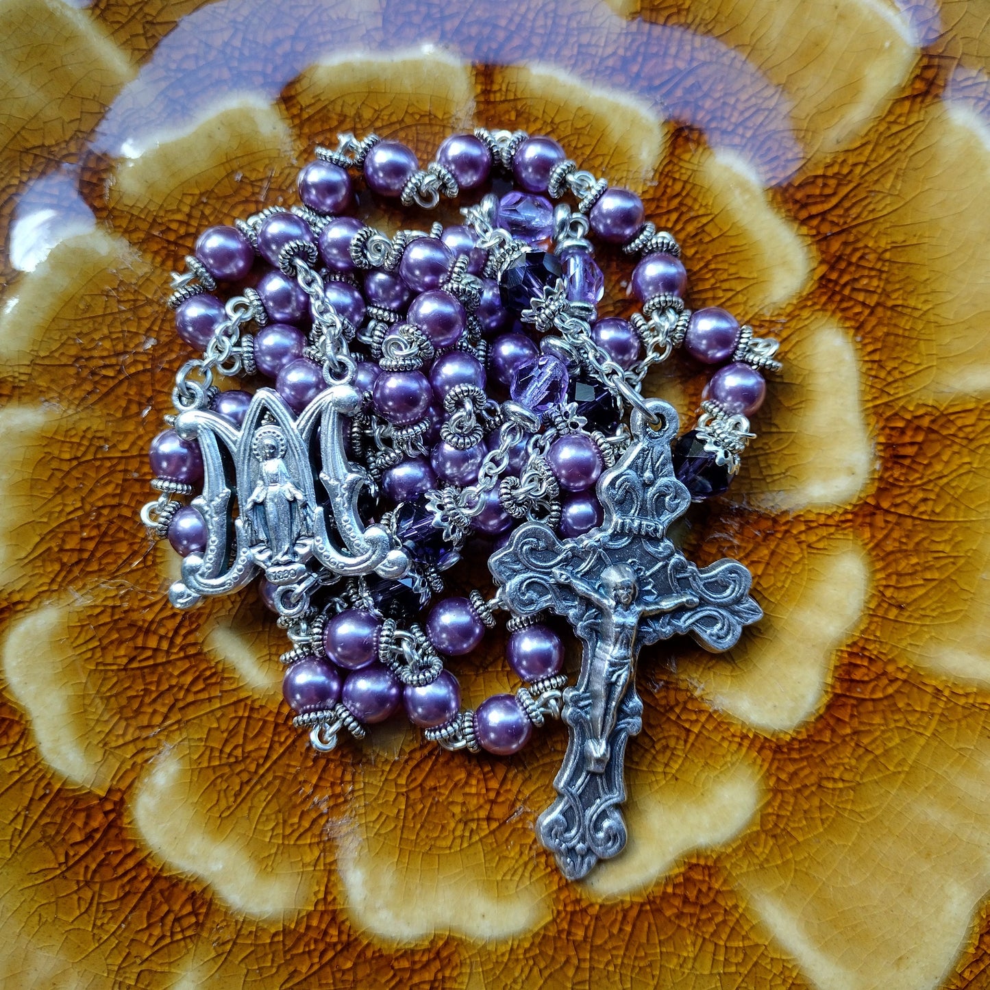 Item #1014, Czech Glass Pearl, Purple